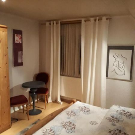 Weisseshaus 1 Hotel บลังเคินไฮม์ ภายนอก รูปภาพ