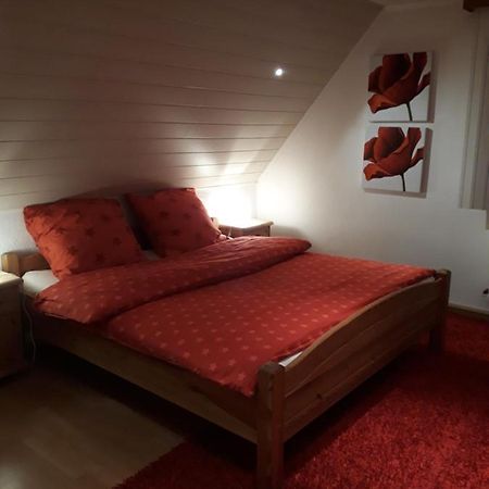 Weisseshaus 1 Hotel บลังเคินไฮม์ ภายนอก รูปภาพ